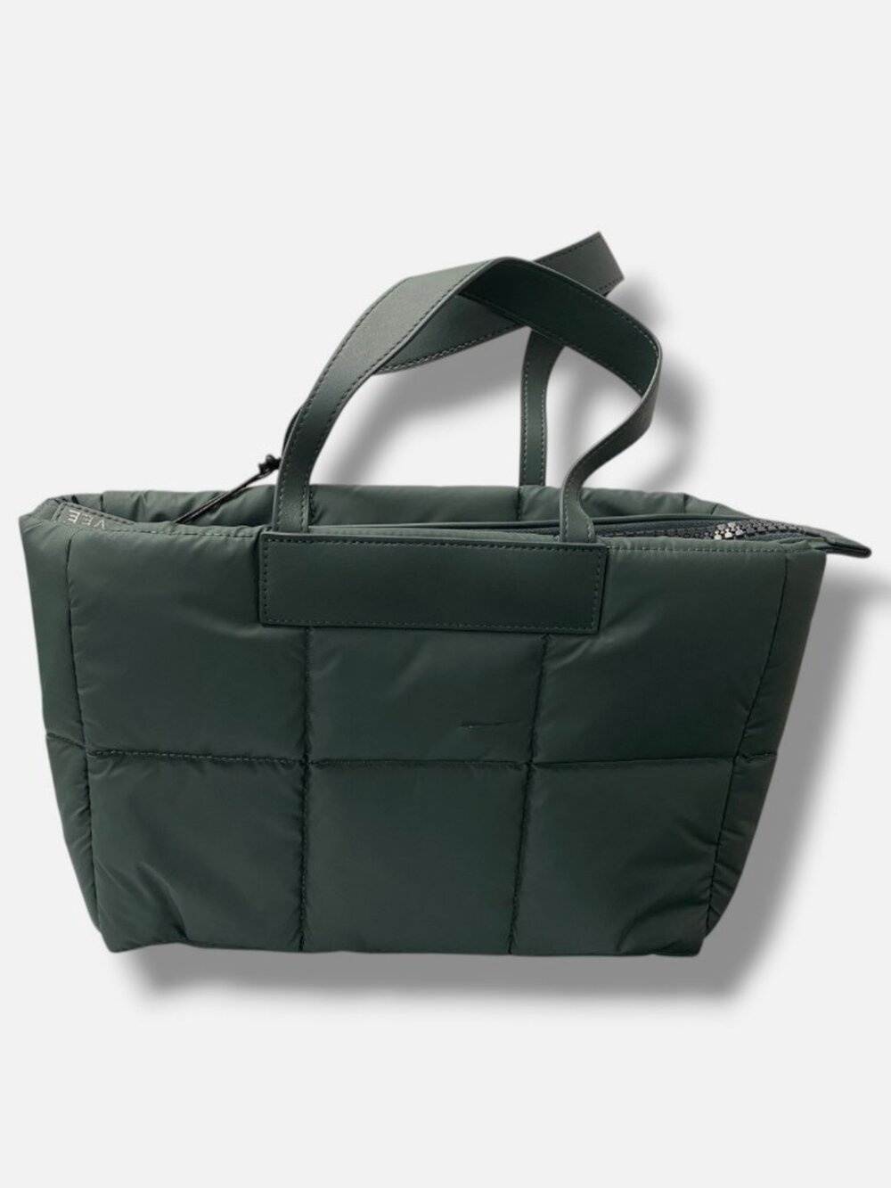 Vee Collective Women's Green Quilted Porter Basque Tote Bag - Picture 3 of 5